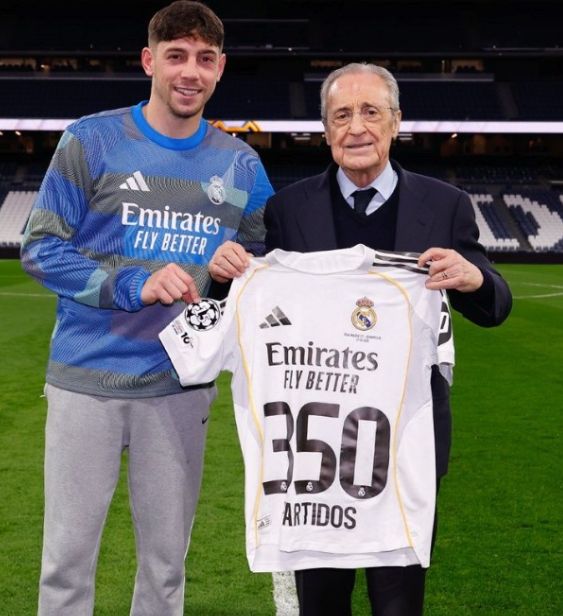 里程碑夜!皇家马德里豪取连胜;欧冠转会期刷纪录;态度坚定;资深球员宣示担当的简单介绍 里程碑夜!皇家马德里豪取连胜;欧冠转会期刷纪录;态度坚定;资深球员宣示担当的简单介绍